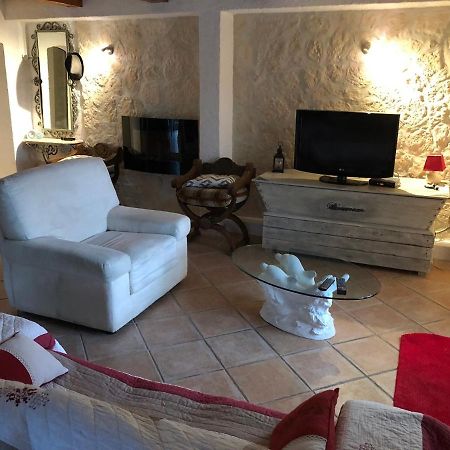 La Vignarelle Bed & Breakfast Callas Exterior photo